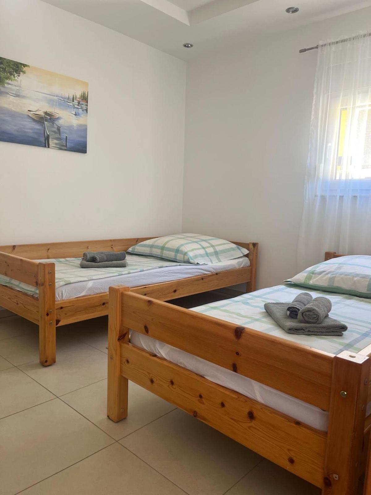 Sinisa Apartman Vir Zewnętrze zdjęcie